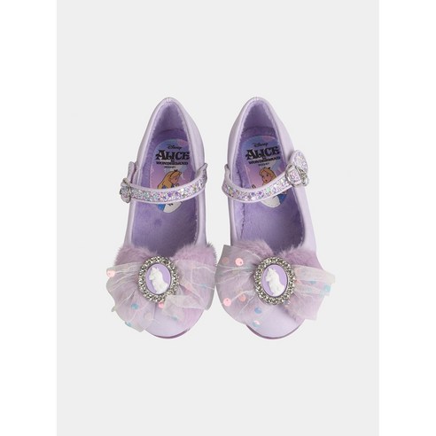 꿈을 펼치는 앨리스의 발걸음