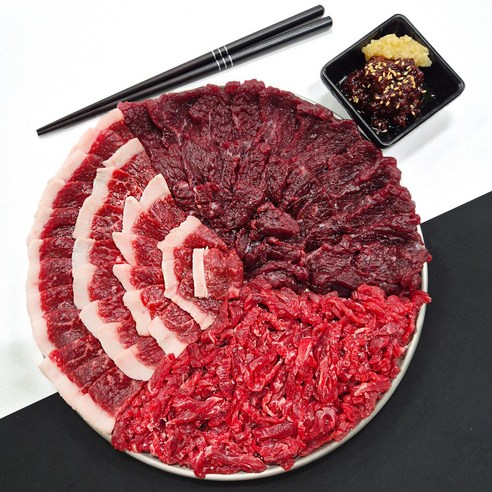 오늘 저녁, 특별한 미식 경험: 한우 뭉티기, 육회, 생차돌 삼총사로! 뭉티기