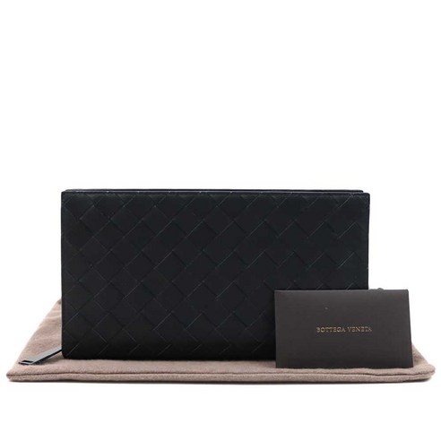 밤하늘처럼 깊고 시크한 매력, 당신의 품격을 완성할 블랙 지갑 겸 클러치 보테가클러치