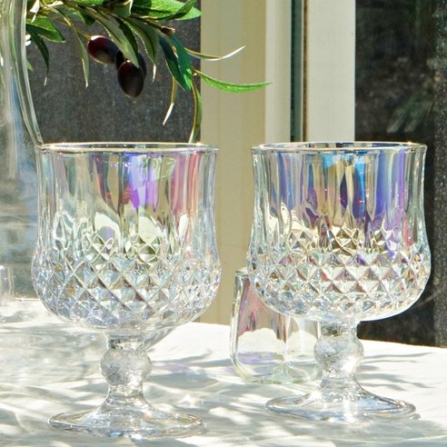 특별한 디자인으로 주목받는 고품질 고블렛 와인잔 세트