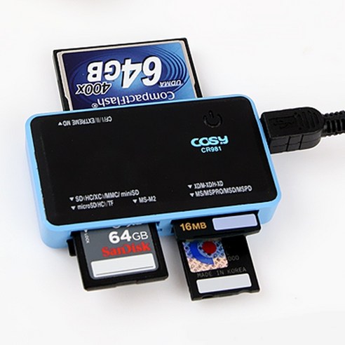 전자명품관 블루 패널 6개 슬롯 멀티 카드리더기 SD/microSD/CF/MS/MS-M2/XD 등 117종 메모리카드 지원