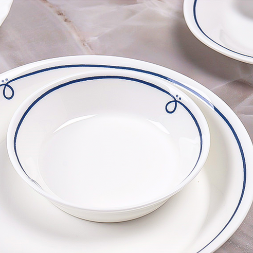 식탁에 감성을 더하는 프리즐 블루 홈세트