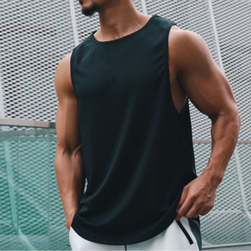 피트니스 애호가를 위한 프리마비스타의 필수 머슬핏 나시 3P 세트