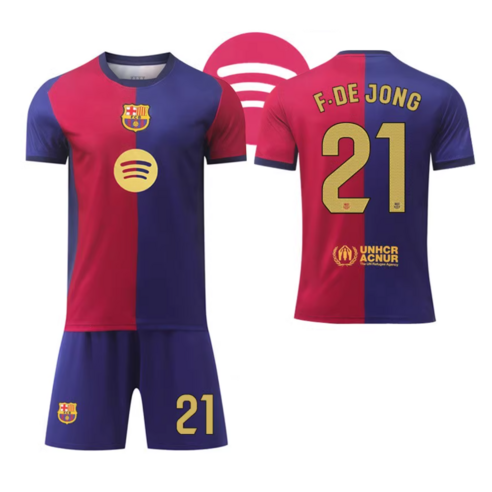 24/25 바르셀로나 유니폼 입고, 선수들과 함께 뛰는 듯한 경험을!