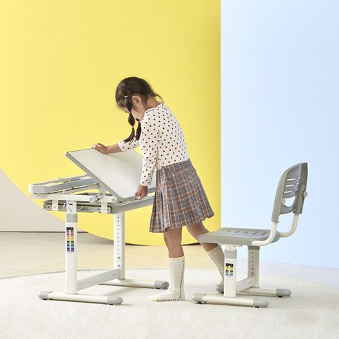 우리 아이 첫 공부 습관, 라베스토 책상 의자 세트로 시작하세요!