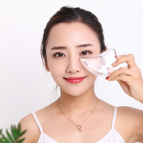 투명 괄사로 칙칙한 피부톤과 뭉툭한 턱선, 붓기 고민 해결!