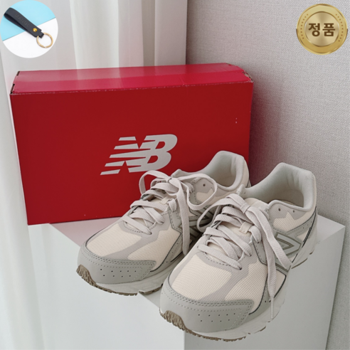 NEW BALANCE 뉴발란스 남녀공용 패션 운동화 런닝화 트레이닝화 스니커즈 데일리슈즈 MANOL 키링 추가 증정 NBST 뉴발란스운동화