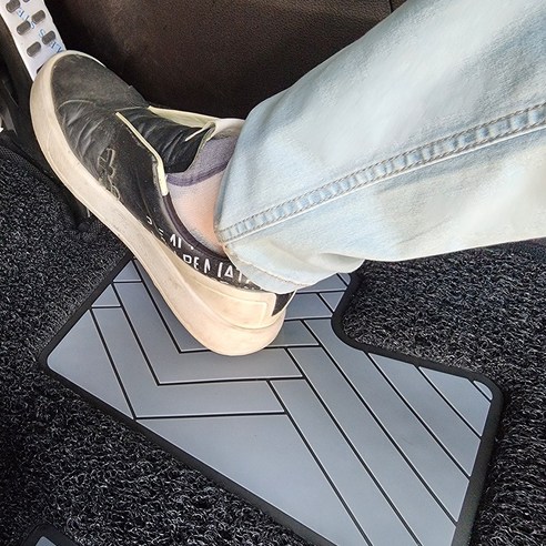 안전하고 편안한 운전을 위한 카루젠 코일매트