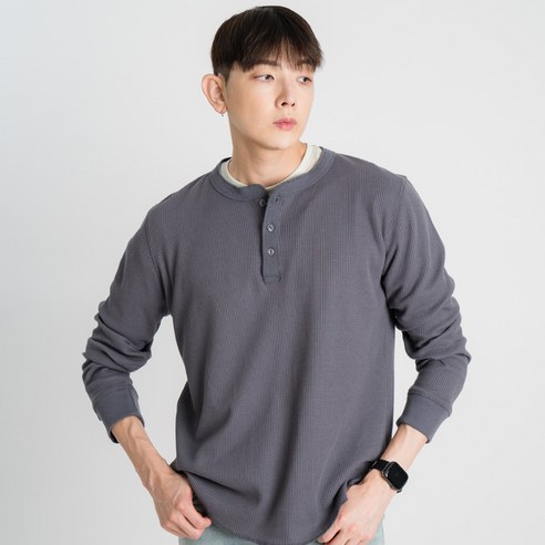 남성을 위한 필수 의류: 나타난 남성용 와플 헨리넥 긴팔 티셔츠