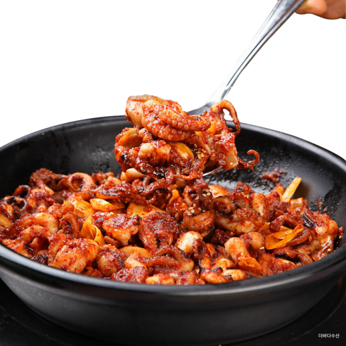 신선하고 맛있는 쭈꾸미로 만든 다양한 요리를 즐기세요!