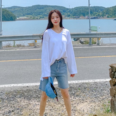더핏 여성 컷팅 데미지 5부 미디 데님 팬츠 반바지