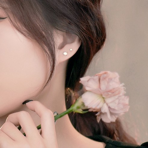 오로라 빛의 반짝임을 담은 다목적 액세서리, 일호장신구 오로라 원형 컷팅 귀걸이