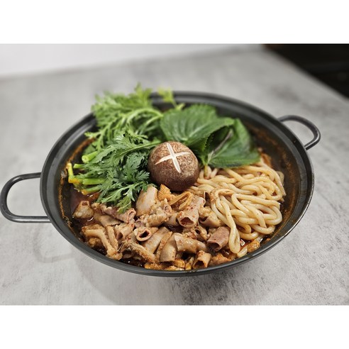 깊어가는 밤, 향긋한 곱이 선사하는 황홀경: 소곱창전골 밀키트