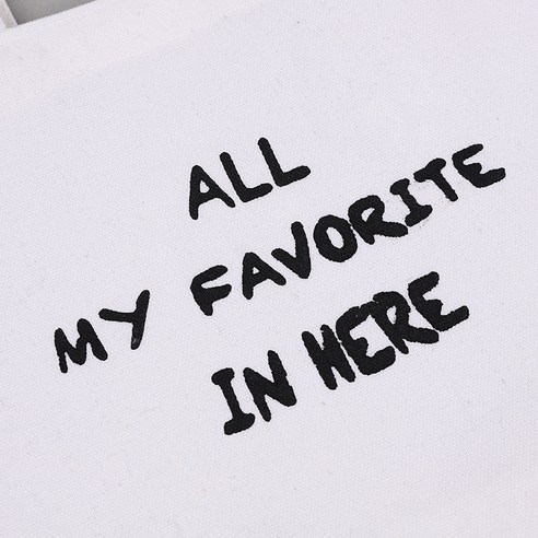 밝은 미소와 스타일을 한 번에 선사하는 스타일라이즈 스마일 캔버스 에코백