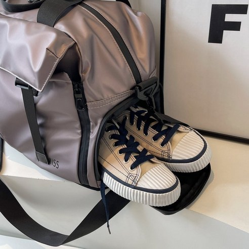 스타일리시하고 실용적인 여행 필수품: Modern Fashion 조절 가능한 헬스 여행 가방