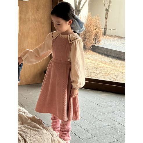 리바이벌 코듀로이 피나포어 스커트: 유아부터 주니어까지 위한 따뜻하고 페미닌한 겨울 필수 아이템