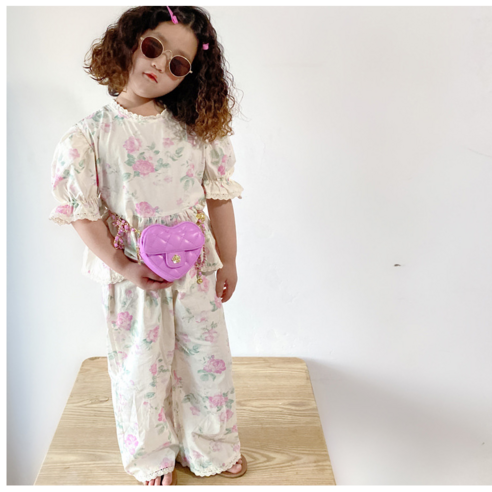 딸아이의 사랑스러움을 더하는 완벽한 첫 가방