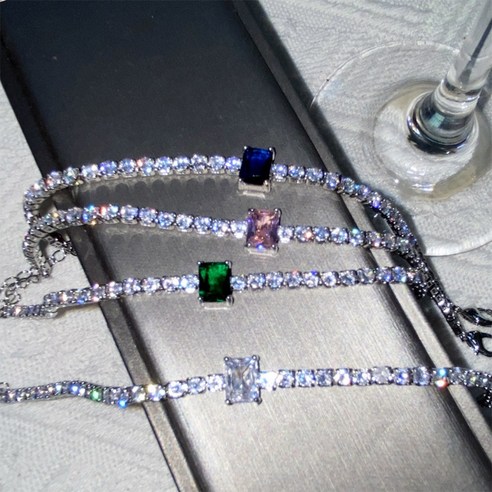 우아함과 편안함을 겸비한 보니따민 팔찌