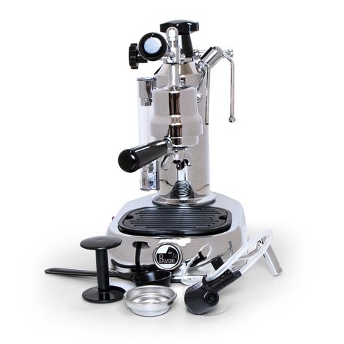 장인의 손길이 깃든 레트로 감성,  완벽한 에스프레소의 순간