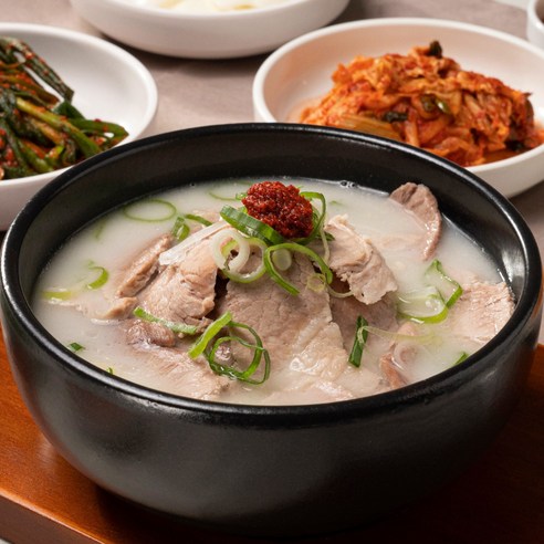 5분 만에 완성하는 깊고 진한 국내산 돼지국밥 밀키트