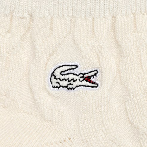 섬세한 케이블 패턴으로 완성하는 우아한 발걸음, 라코스테 여성 앵클 양말