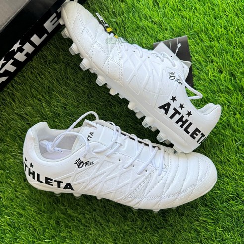 아슬레타 T7 MG 축구화: 발끝에서 피어나는 완벽한 퍼포먼스