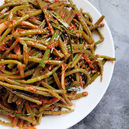 전라도 손맛으로 빚어낸 여름 밥상의 특별한 맛, 경자네 고구마순 김치