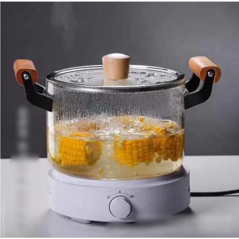 내열성이 뛰어나고 투명한 유리 소재로 라면과 스튜를 간편하게 끓일 수 있는 고붕소 유리 냄비