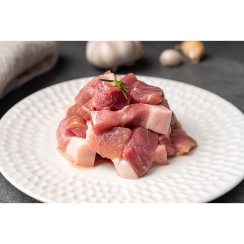 지리산 흑돼지 뒷다리살 - 고품질 육질과 풍부한 맛의 만남