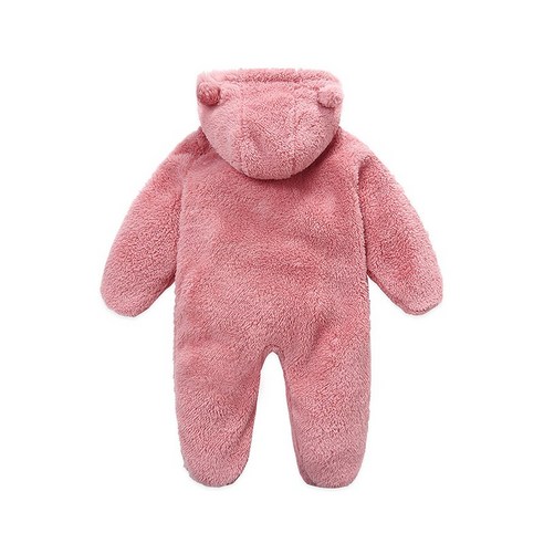 겨울철 유아를 따뜻하게 유지하는 편안하고 세련된 우주복