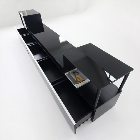 거실 공간의 품격을 높이는 완벽한 선택, 유리포함 3000 TV 거실장 세트!