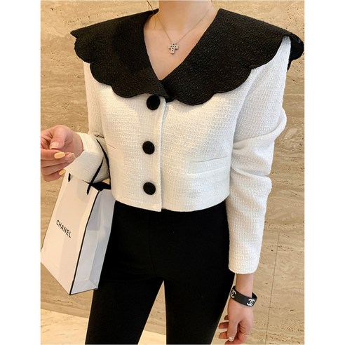 간절기의 완벽한 조화: 귀여운 트위드 크롭 자켓