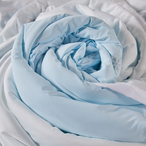 시원한 여름밤을 위한 최고의 선택, 애드크로스 여름 이불