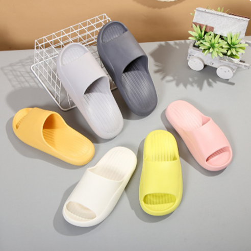 마치 클라우드를 걷는 것과 같은 푹신하고 편안한 걸음걸이