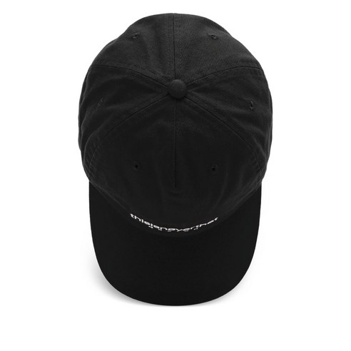 땀 걱정 없이 스타일리시한 여름을 책임지는 This Is Never That 로고 캡 모자