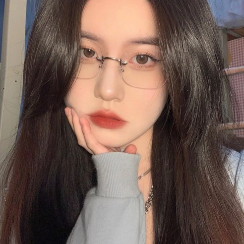 올리에 긱시크 무테 안경