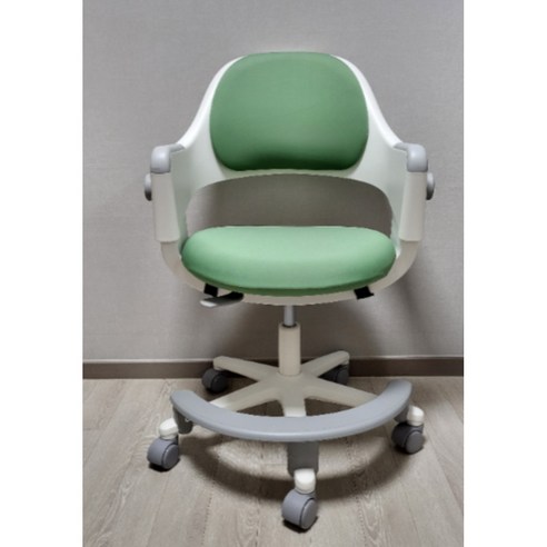 커버소프트로 시디즈 링고 의자에 새 옷을 입히고, 편안함과 스타일을 더하다