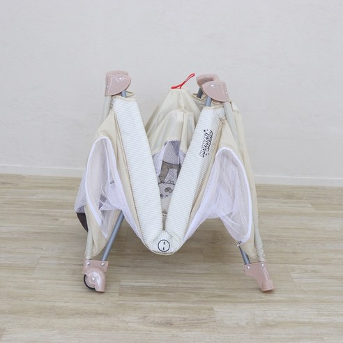 5초 만에 펼쳐지는 몽키버니 휴대용 침대로 언제 어디서든 아늑한 아기 잠자리를!