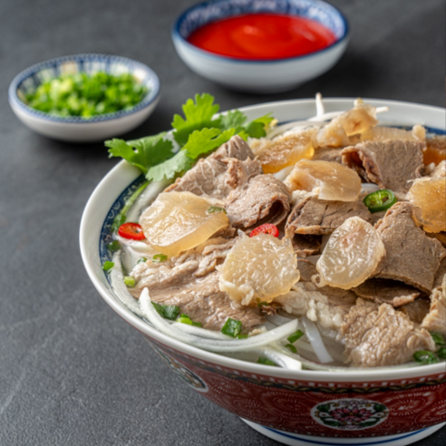 고기 두 배! 스지와 양지로 깊어진 베트남 쌀국수, 이제 집에서 즐기세요!