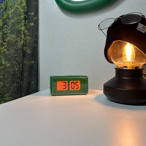 소음은 없애고, 감성은 더하다. 오르미 레트로 플립 무소음 시계