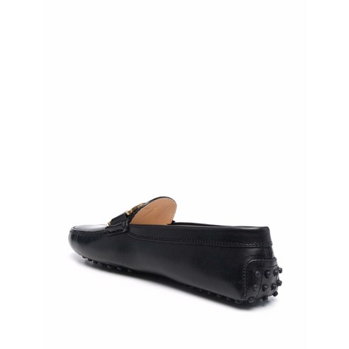 토즈 모카신 로퍼, 겨울 스타일과 따뜻함을 동시에 잡다