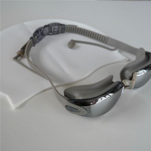 전문 성인수영장비 렌즈수경 프로 슈트 실리콘 귀마개 일체형 수경 2종 세트 ( 수경+수모+귀마개+수경케이스 ), 3세트, grey+white