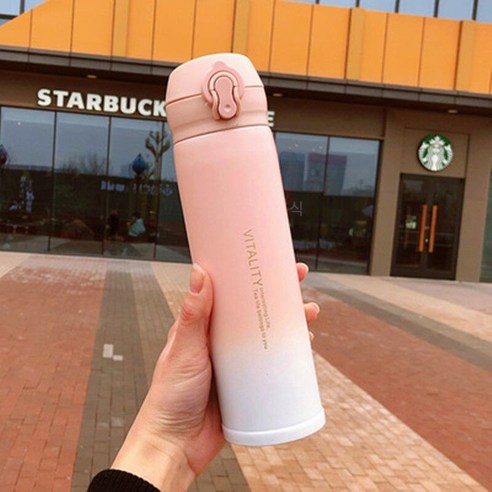 그라디언트 컬러 절연 컵 한국어 스타일 간단한 컵 남성과 여성 학생 크리 에이 티브 개성 신선한 휴대용 탄성 뚜껑 유행 컵, 젖빛그라디언트분말500Ml, 단일 컵