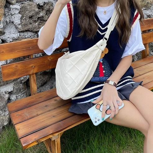 한국 빈티지 심플 마름모 만두 가방 ins 여성 가방 캐주얼 백탑 대용량 숄더백 크로스백