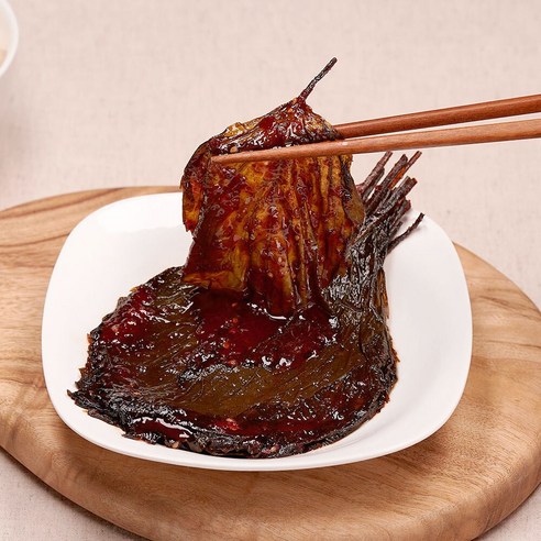 향긋한 깻잎의 풍미를 그대로, 세모수 양념 깻잎무침 장아찌