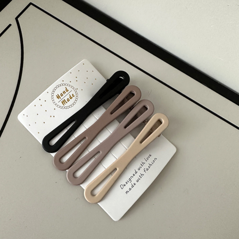 섬세한 아름다움을 더하는 무광 메탈 집게핀