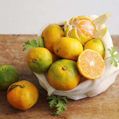 [제주직송] 새콤달콤 제주 고당도 하우스 감귤 1kg(L~2L), 1개