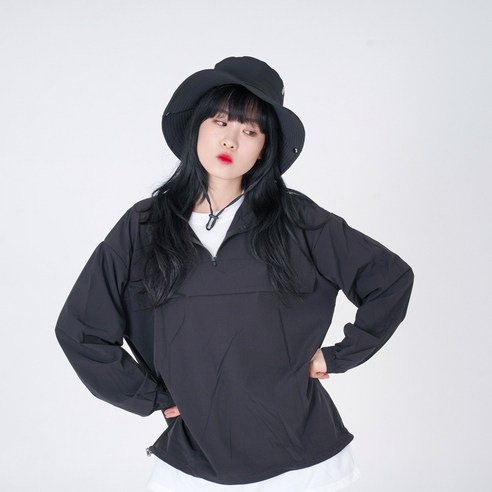 햇빛과 요소로부터 완벽한 보호를 제공하는 세련된 비앤즈 정글모 등산모자