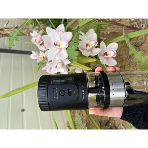 신선하게 갈은 커피콩의 풍부한 맛과 향을 즐기세요.