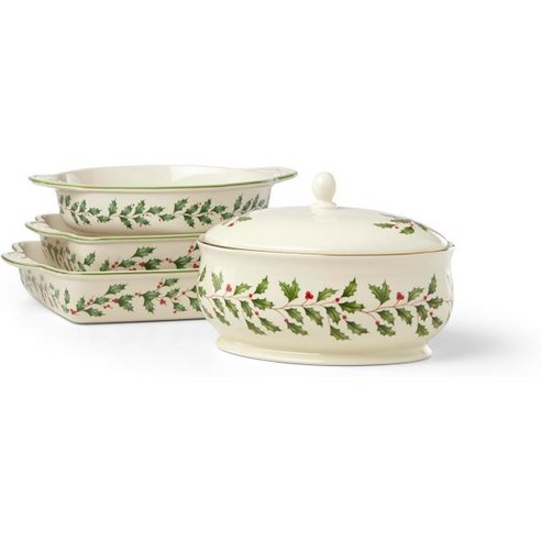 레녹스 홀리데이 커버 접시로 당신의 식탁에 마법 같은 크리스마스 분위기를 더하세요.